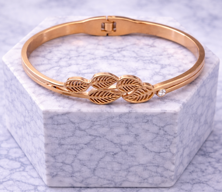 Laurel Leaf Bangle